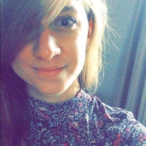 Meet your Posher, Julie